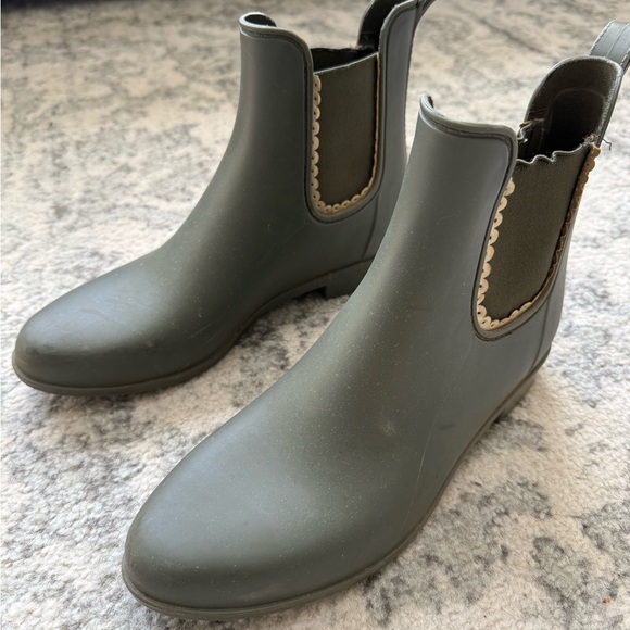 Jack Rogers Shoes - Stylish Green Women's Chelsea Boots